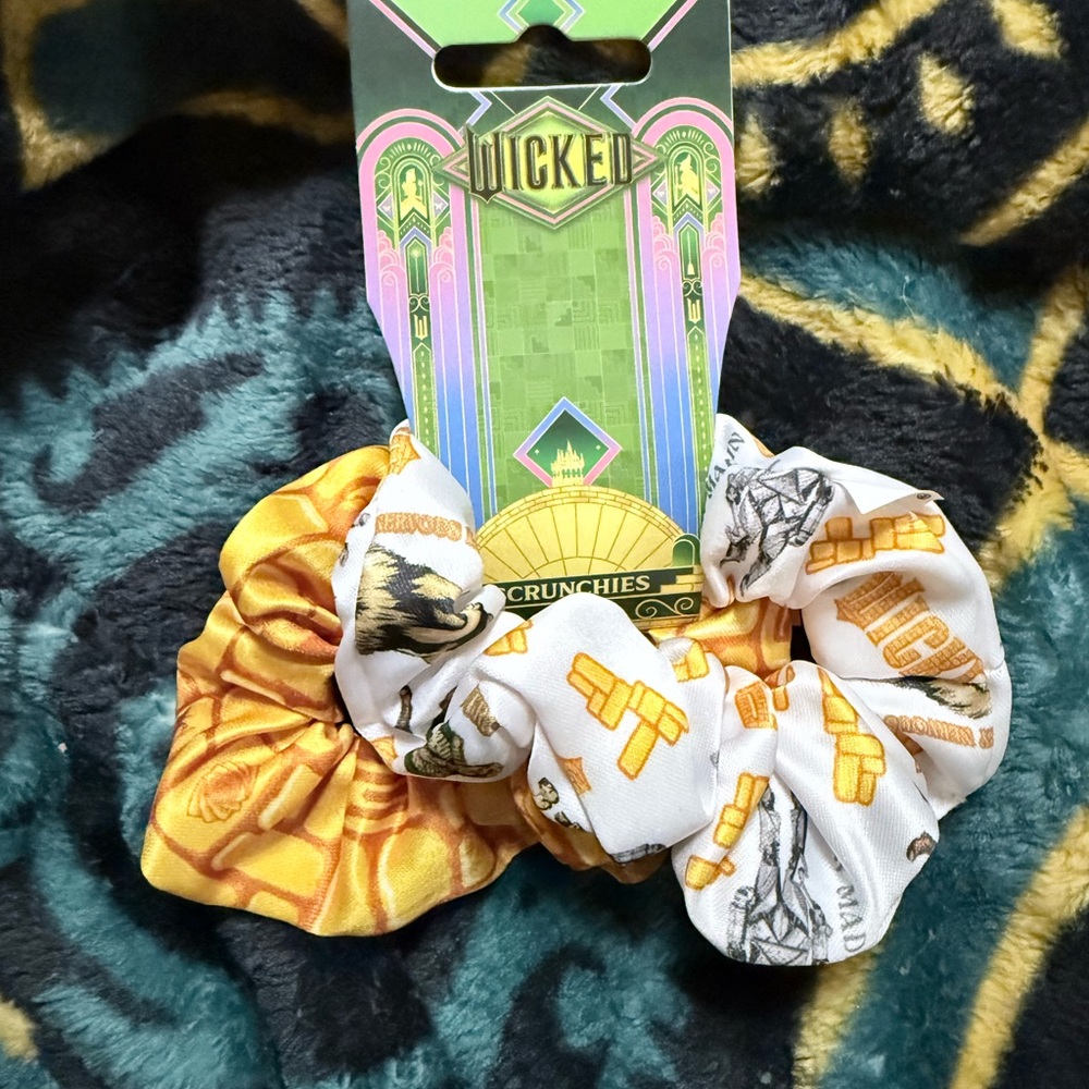 Wicked “For Good” Hair Scrunchie Set – UK Exclusive – New with Tags